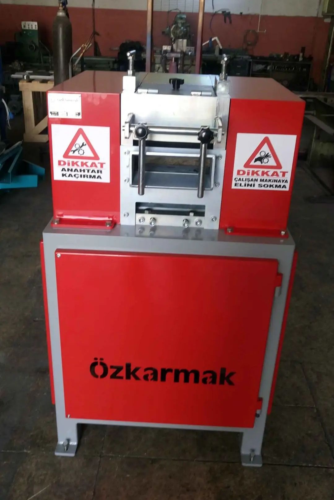 250 granül ön kesme makinası 